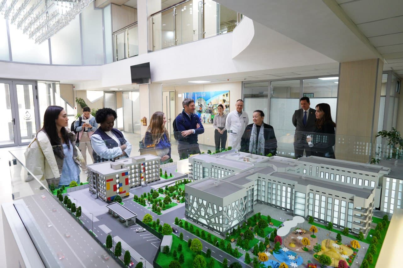 Шу кунларда Жаҳон соғлиқни сақлаш ташкилоти ва АҚШнинг Сент-Жуд болалар тадқиқот шифохонаси вакиллари мамлакатимизда бўлиб турибди