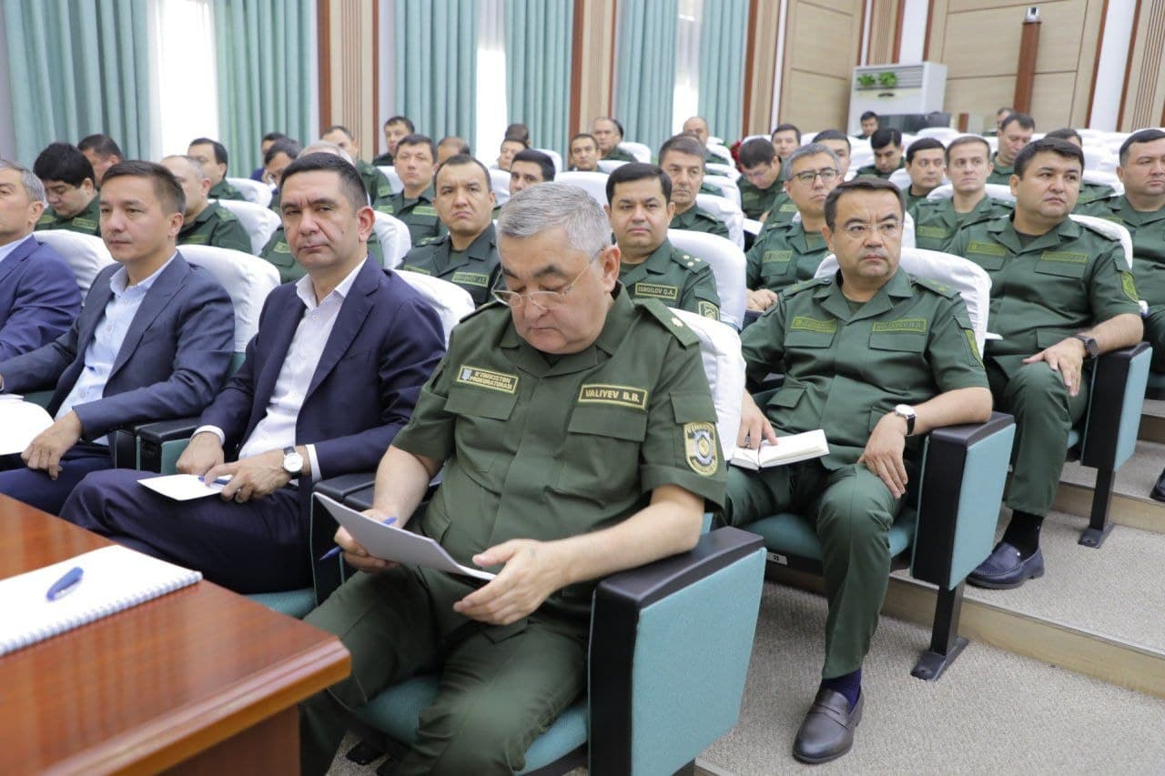 Маҳаллаларда хавфсиз муҳитни таъминлаш бўйича Республика идоралараро кенгайтирилган йиғилиши ўтказилди