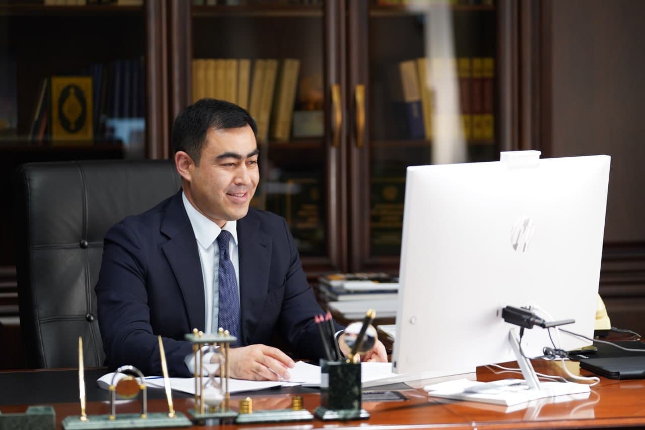 SSV: Vazir JSST Yevropa mintaqaviy byurosi direktori bilan muloqot qildi
