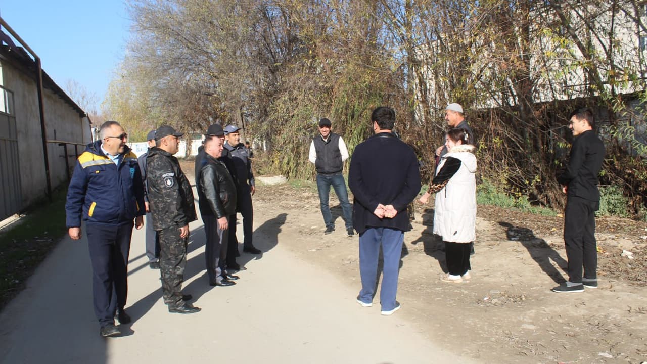 Toshkent viloyati Zangiota tumanida kuz-qish mavsumi yuzasidan Ichki ishlar vaziri oʻrinbosari general-mayor B.Yu.Mirzaraximov oʻrganishlar olib bormoqda