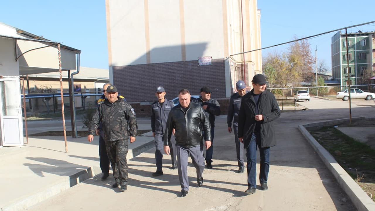Toshkent viloyati Zangiota tumanida kuz-qish mavsumi yuzasidan Ichki ishlar vaziri oʻrinbosari general-mayor B.Yu.Mirzaraximov oʻrganishlar olib bormoqda