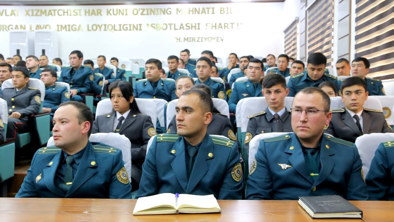 Sirdaryo viloyati ichki ishlar boshqarmasida “Uch avlod” uchrashuvi oʻtkazildi