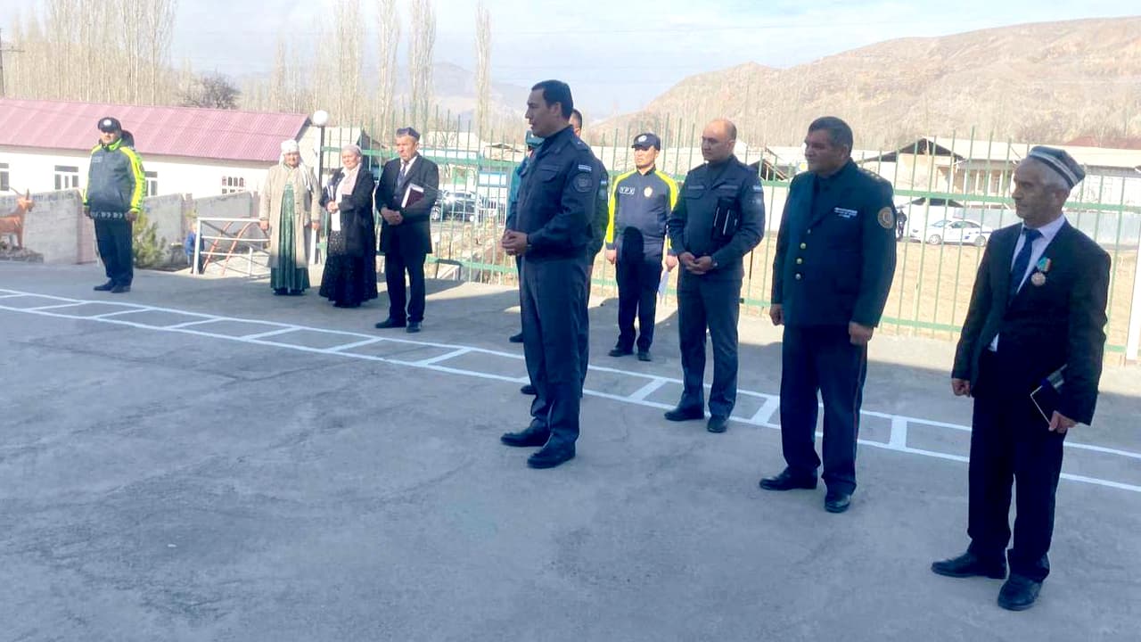 Ichki ishlar vaziri oʻrinbosari general-mayor Bekmurod Abdullayev Fargʻona viloyatidagi oʻrganishlari doirasida Coʻx tumanida boʻldi