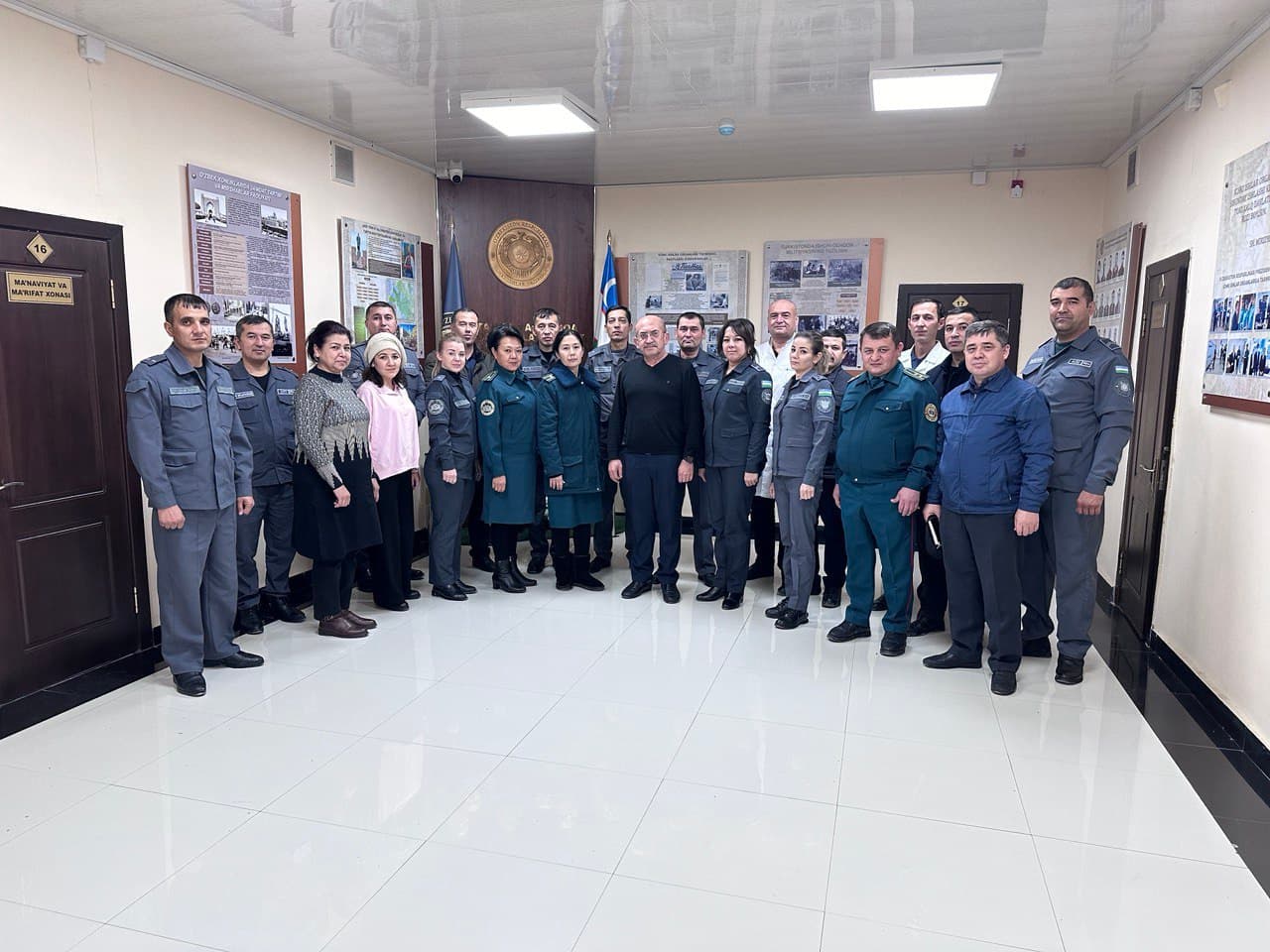 Жазони ижро этиш департаменти тизимидаги муассасалар тиббий ходимларни ишини тизимли равишда ташкиллаштирилиши, бошқарув механизмларини амалга оширилишини ўрганиш юзасидан ходимлар билан давра суҳбати ташкил этилди