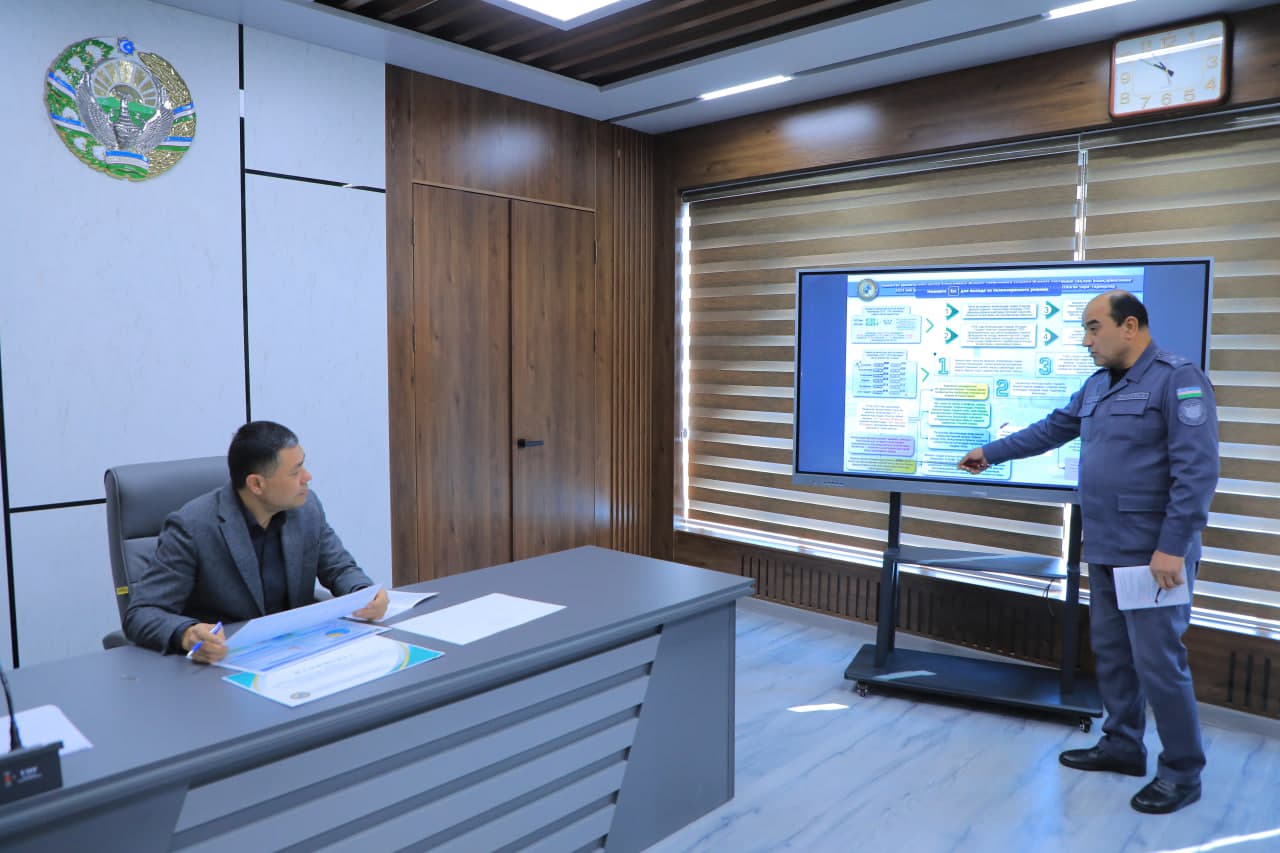 В зале заседаний УВД Наманганской области под председательством полковника Шухрата Алиева состоялось презентационное заседание