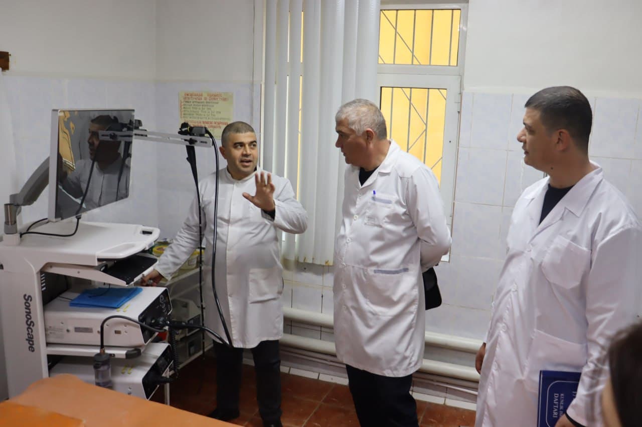 Маҳкумлар учун ихтисослашган касалхонада колония тиббиёт ходимлари учун ўқув машғулотлари ташкиллаштирилди