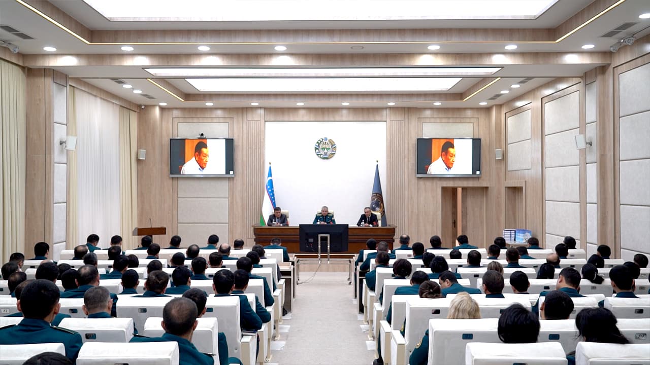 Ichki ishlar vazirligida “Oʻzbek tilining davlat tili sifatidagi nufuzini oshirish – muhim vazifa” mavzusida navbatdagi maʼnaviyat va maʼrifat darsi boʻlib oʻtdi