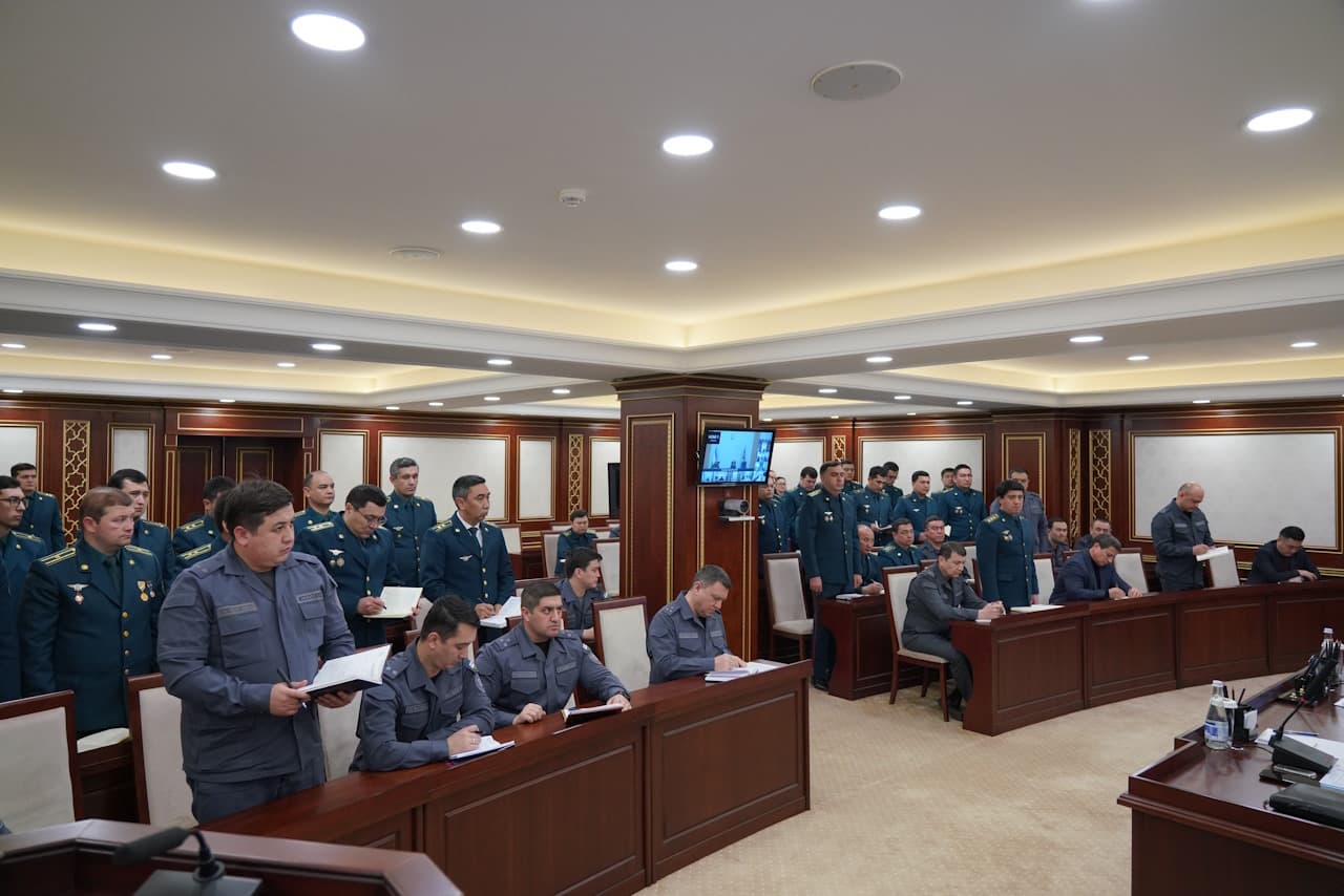 Ички ишлар вазири Пўлат Бобожонов томонидан Ўзбекистон Республикаси Президентининг ҳуқуқни муҳофаза қилувчи ва назорат органлари фаолиятини мувофиқлаштириш масалалари бўйича маслаҳатчиси Дониёр Қодиров иштирокида йиғилиш ўтказилди