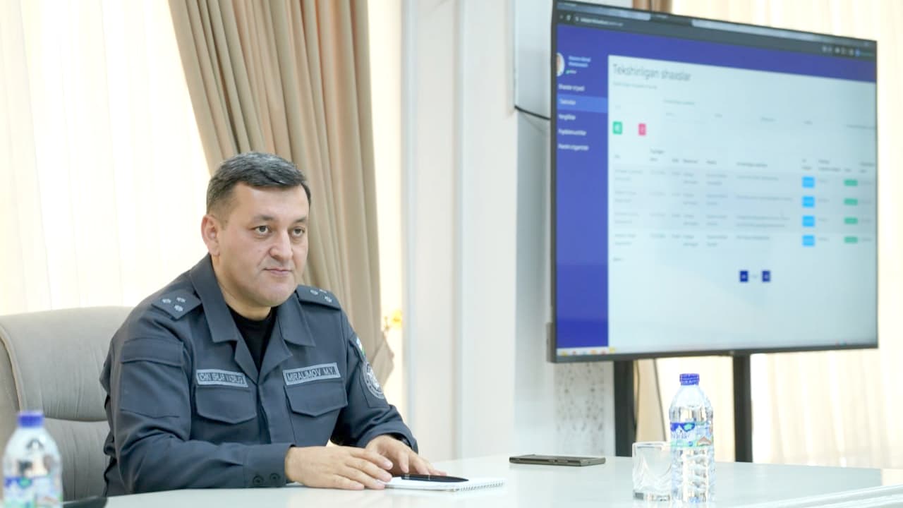 Под руководством начальника УВД Бухарской области полковника Миржамола Миралимова организовано обсуждение вопроса деятельности научно-исследовательского центра «Психологическое и социологическое обслуживание»