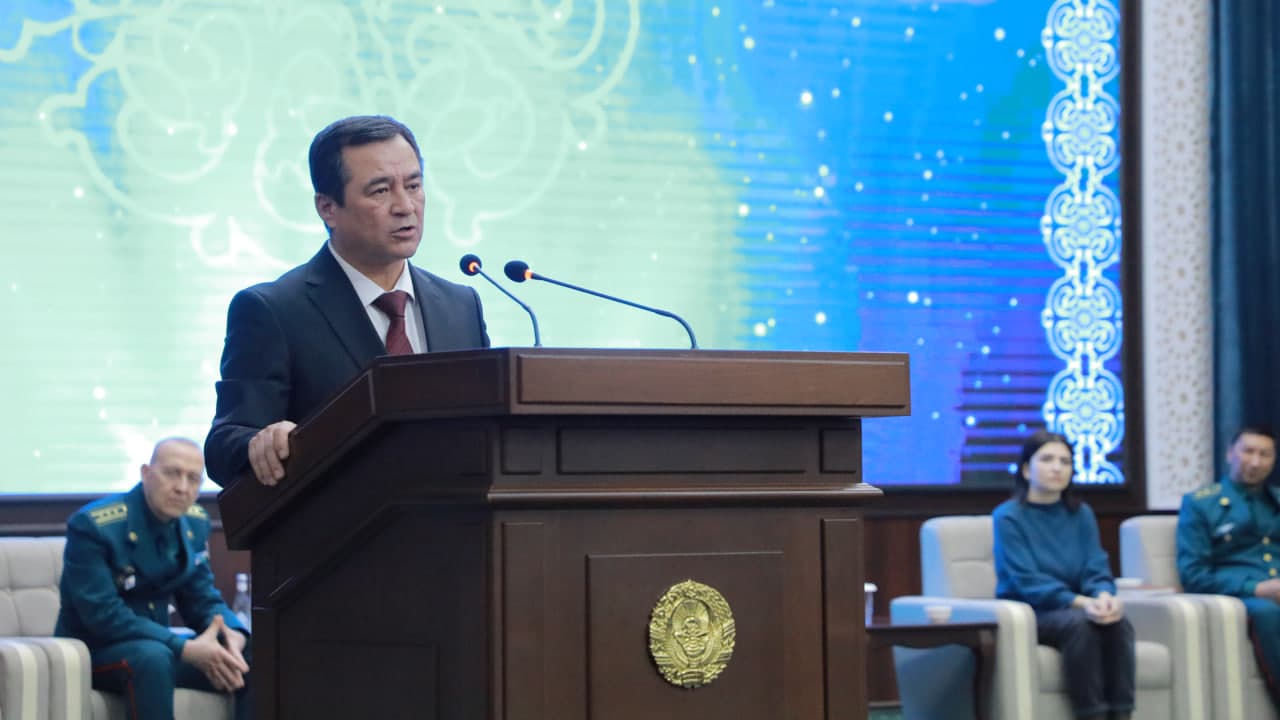 Ichki ishlar vazirligi Akademiyasida Oʻzbekiston xalq shoiri, “Jadid” gazetasi bosh muharriri Iqbol Mirzo bilan uchrashuv boʻlib oʻtdi