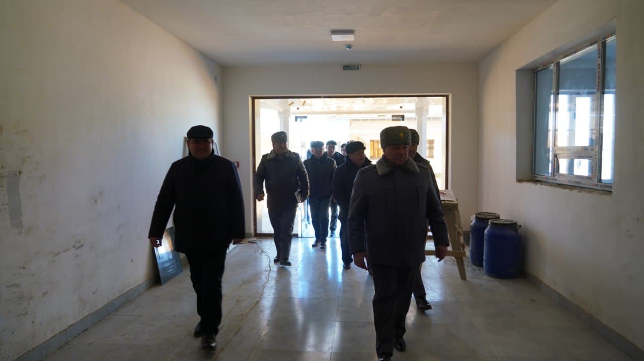 Заместитель министра генерал-майор Баходир Мирзарахимов проводит изучения в Кунградском районе Республики Каракалпакстан