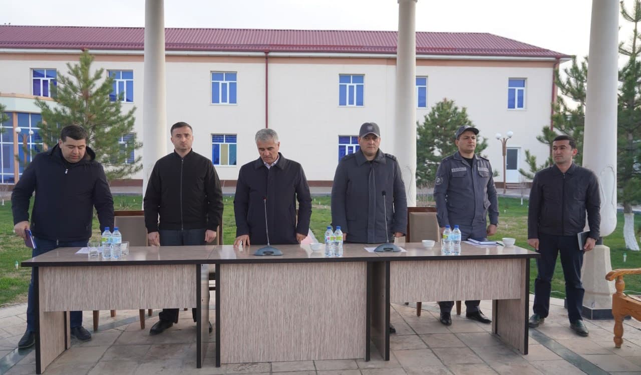 Buxoro viloyati sektor rahbarlari boshchiligida “Yangi Oʻzbekistonning vatanparvar yoshlari” oʻquv yigʻiniga jalb qilingan yoshlar ishtirokida “Rahbar va yoshlar” uchrashuvi oʻtkazildi