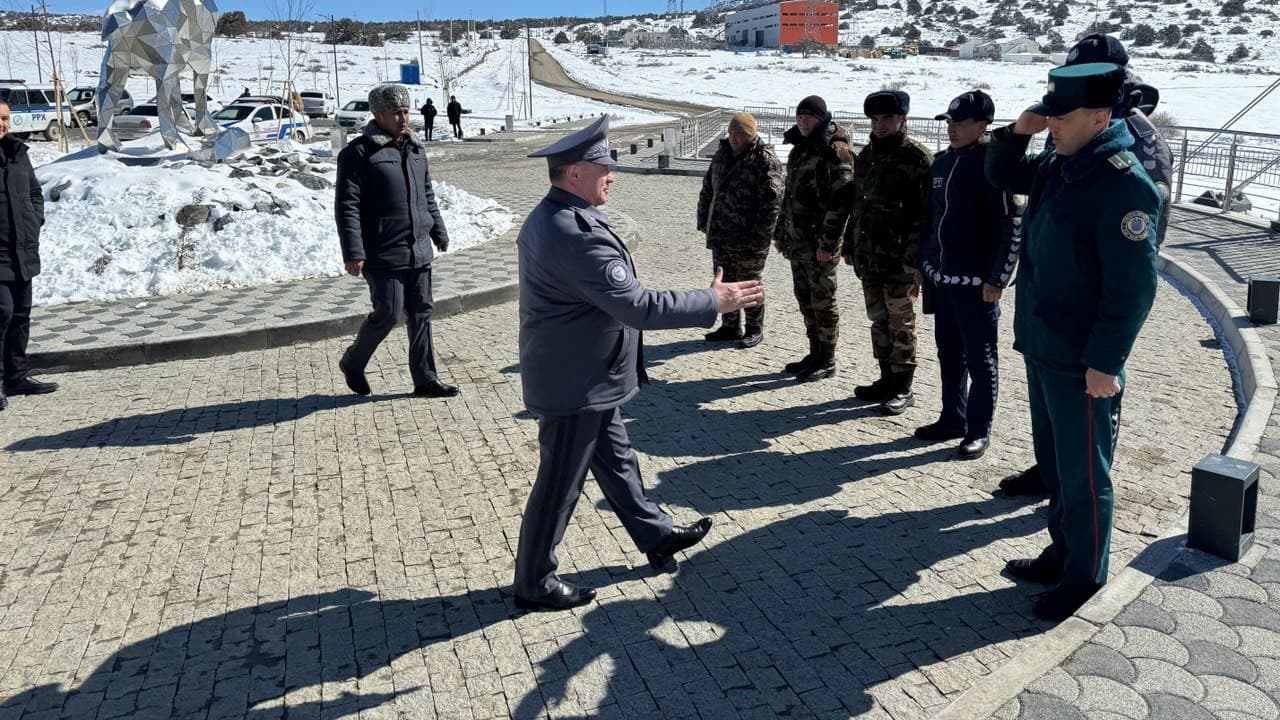 Ички ишлар вазирининг ишчи гуруҳ таркибида бўлган вазир ўринбосари генерал-майор Баходир Мирзарахимов томонидан Жиззах вилоятидаги ўрганишлари давом этмоқда