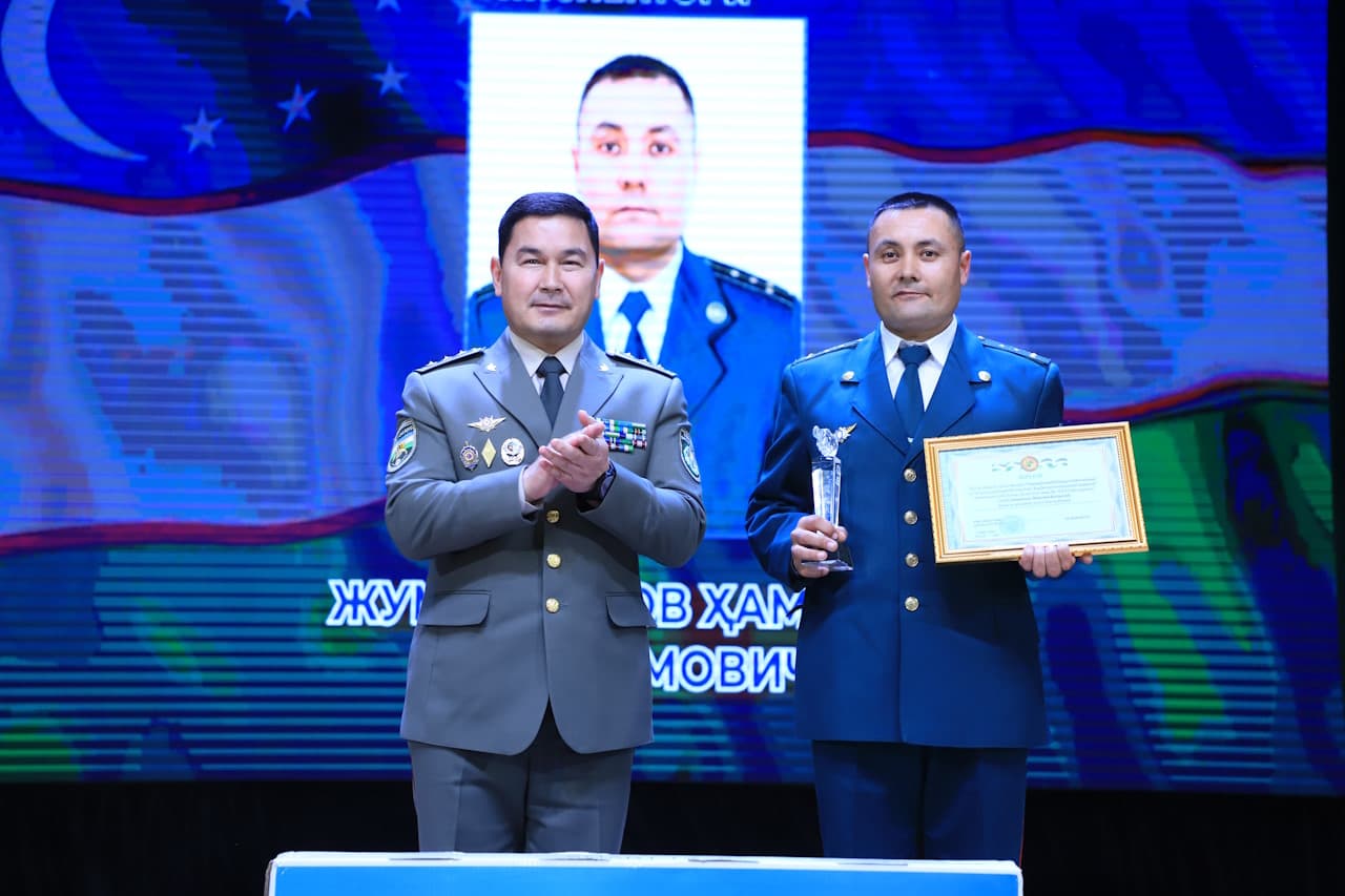 Ички ишлар вазири генерал-лейтенант Пўлат Бобожонов «Намунали ҳуқуқ тартибот маскани» республика босқичи ғолибларини ИИВ Маданият саройида бўлиб ўтган тантанали тақдирлаш маросимида қатнашди