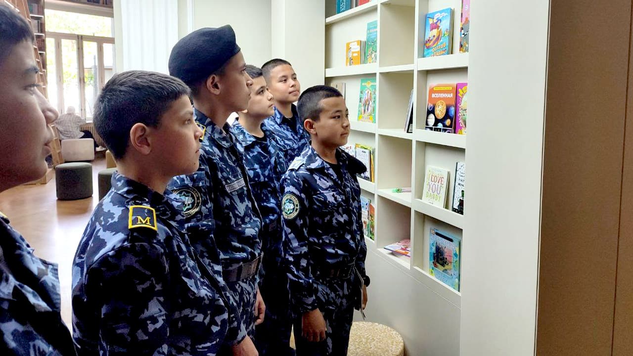 По инициативе МВД в рамках «Недели чтения» в Республиканской детской библиотеке был организован вечер поэзии