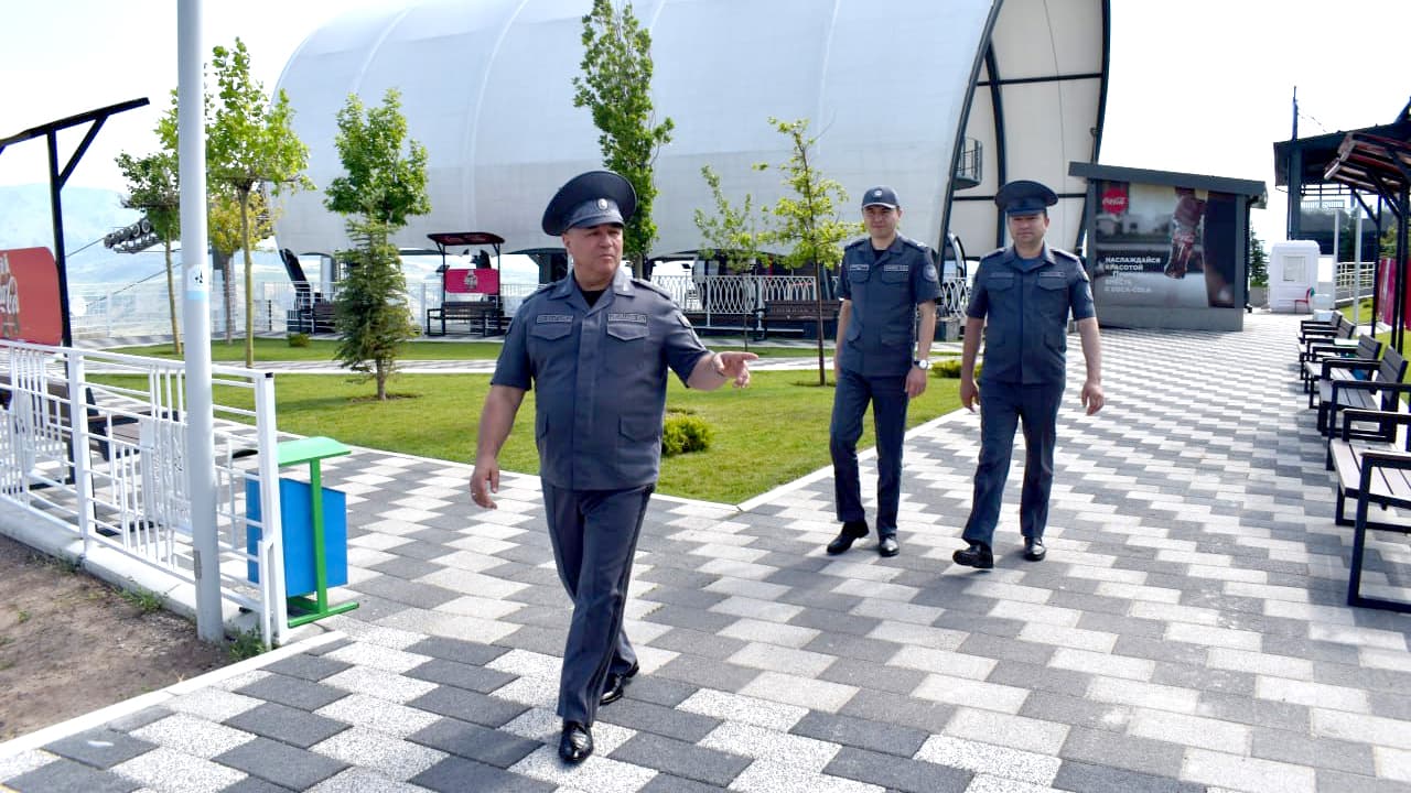 Заместитель министра внутренних дел генерал-майор Баходир Мирзарахимов изучил деятельность сотрудников Управления обеспечения безопасного туризма ГУВД Ташкентской области
