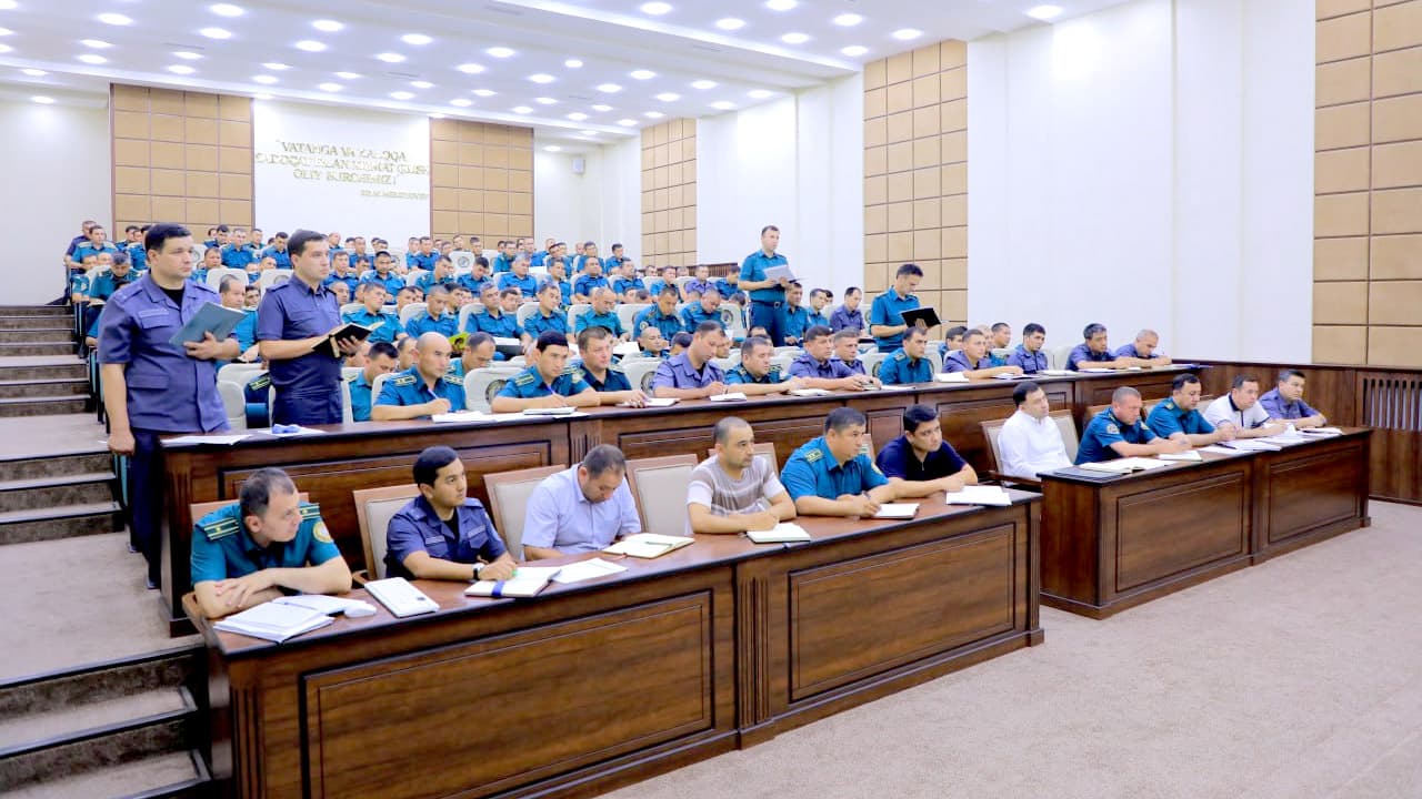 Наманган вилояти ИИБда навбатчилик қисми ва «102» хизмати ходимлари учун ўқув машғулоти ўтказилди