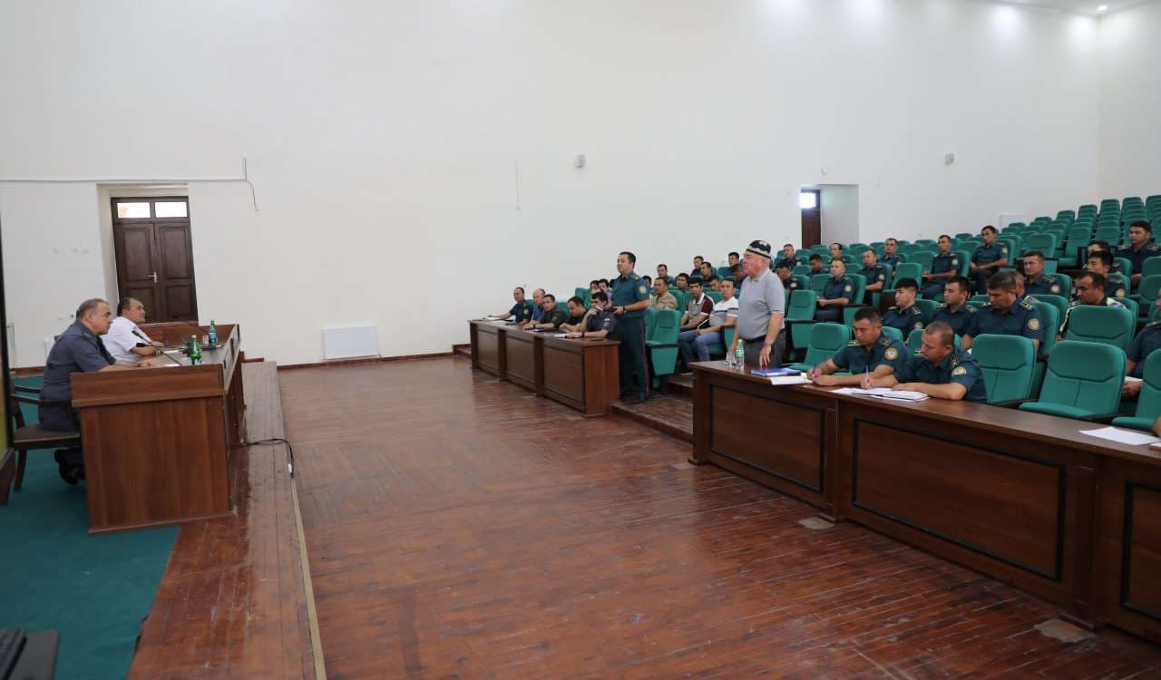 Начальник УВД Самаркандской области полковник Рахмат Маматов провел совещание в Кушрабадском районе