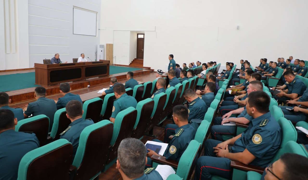 Начальник УВД Самаркандской области полковник Рахмат Маматов провел совещание в Кушрабадском районе