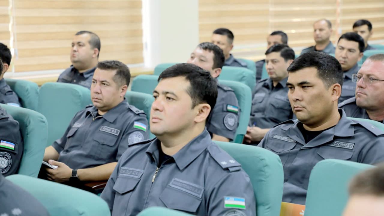 Министр высшего образования, науки и инноваций Республики Узбекистан Конгратбай Шарипов пообщался со слушателями, обучающимися в магистратуре Академии МВД