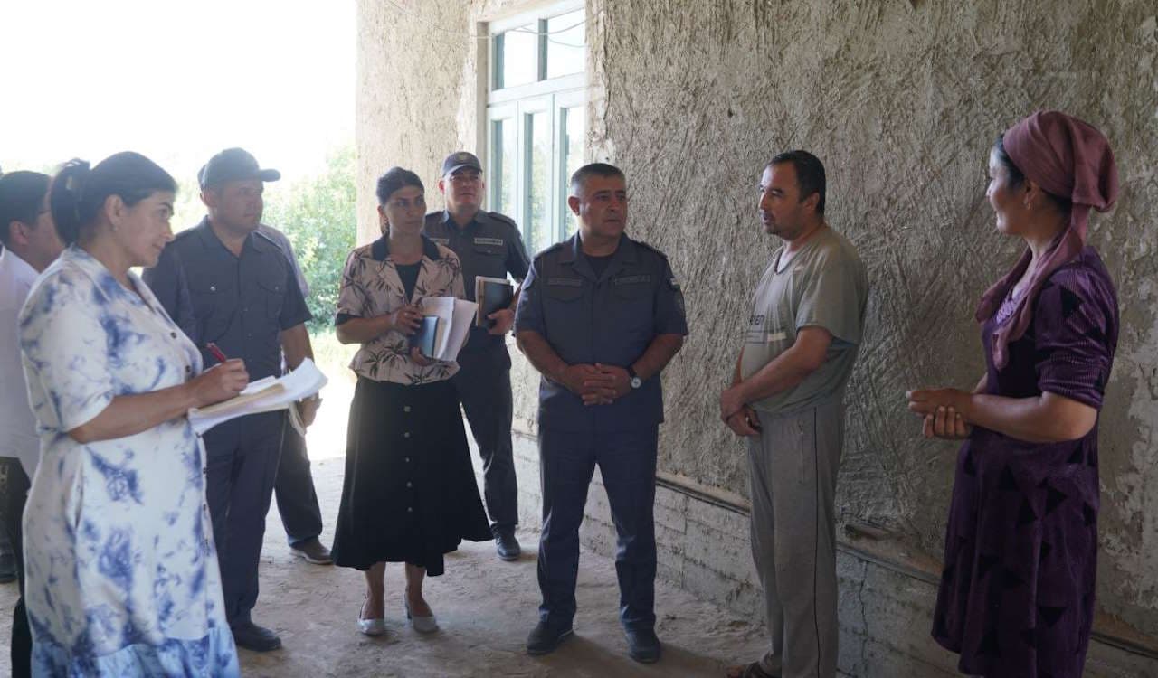 Бухоро вилояти ИИБ бошлиғи подполковник Икромжон Турсунов вилоят 3-секторига қарашли Шофиркон туманини ижтимоий-иқтисодий ривожлантириш, аҳоли муаммолари ечими борасида ўрганишлар олиб борди