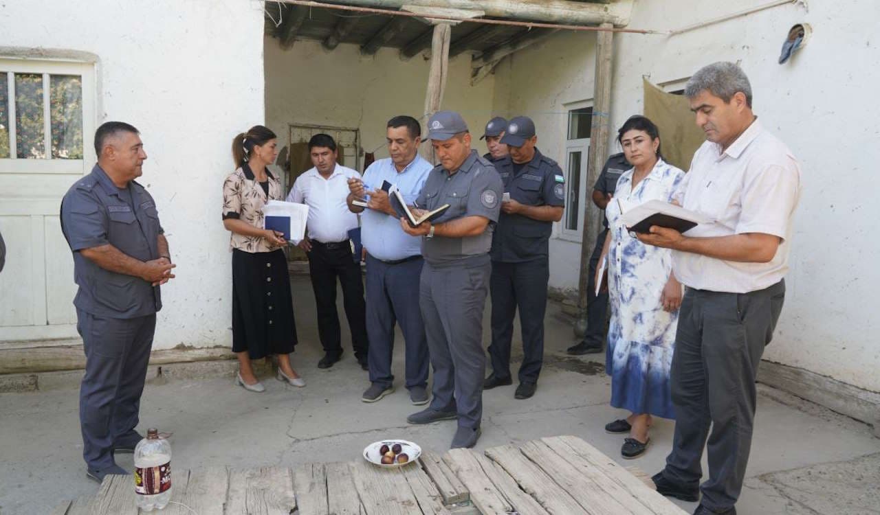 Бухоро вилояти ИИБ бошлиғи подполковник Икромжон Турсунов вилоят 3-секторига қарашли Шофиркон туманини ижтимоий-иқтисодий ривожлантириш, аҳоли муаммолари ечими борасида ўрганишлар олиб борди