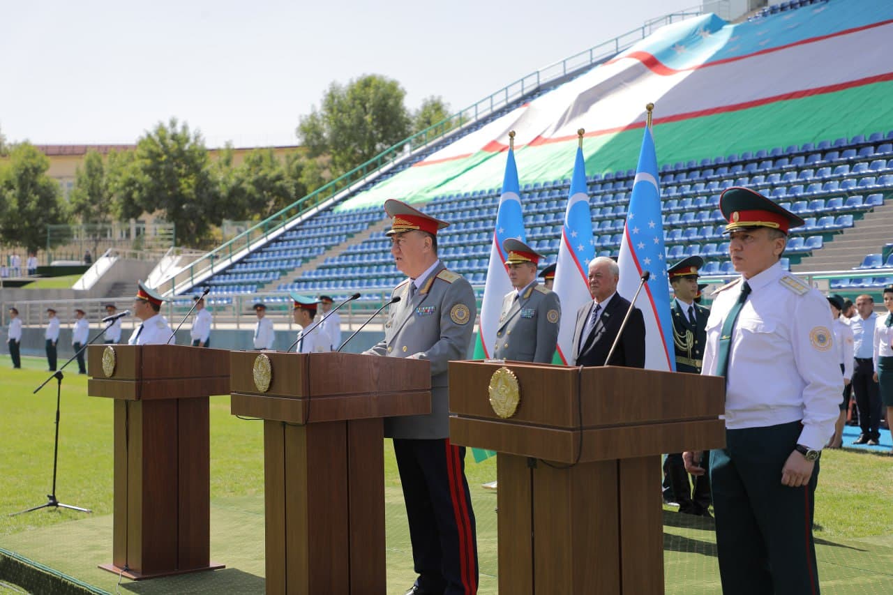 Министр внутренних дел генерал-лейтенант Пулат Бобожонов принял участие в торжественной церемонии приведения к присяге курсантов первого курса Академии Министерства внутренних дел