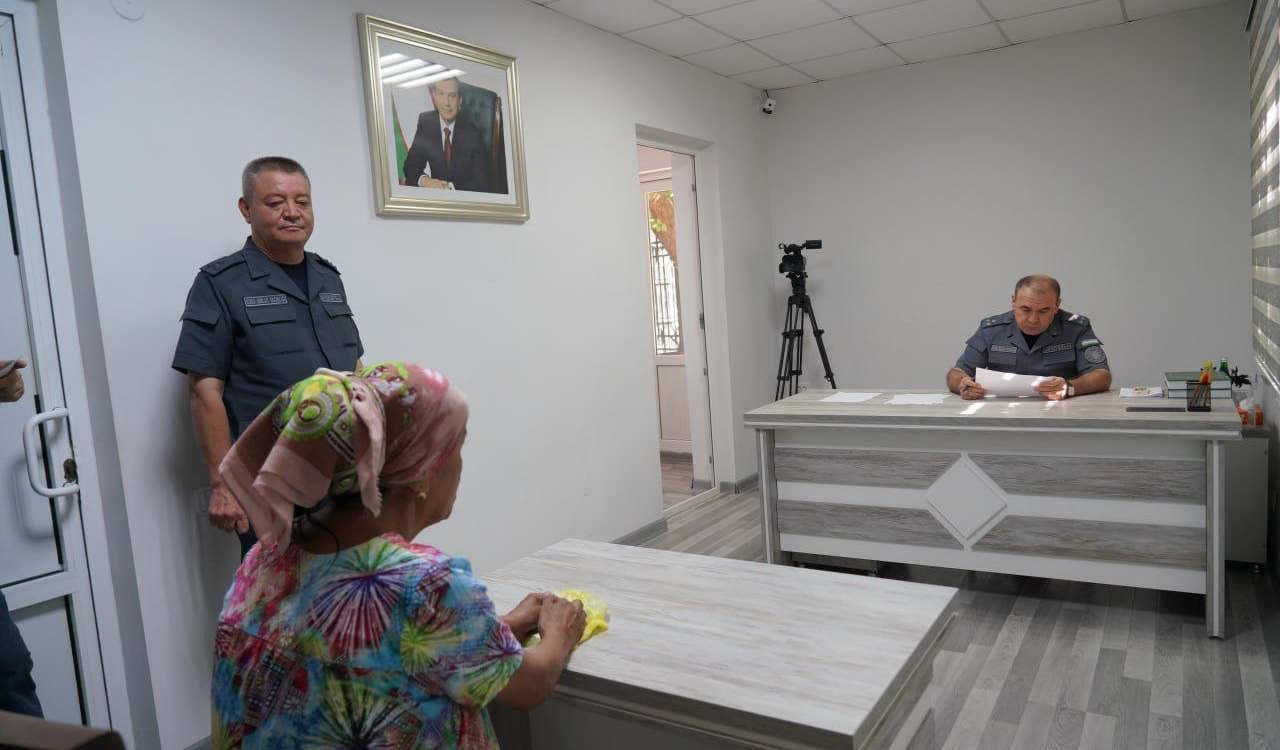В УВД Самаркандской области состоялся очередной прием граждан начальника управления полковника Рахмата Маматова