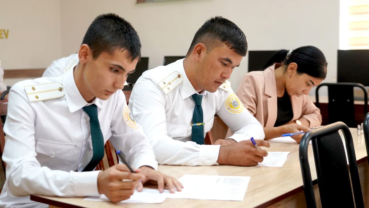 Бухоро вилояти ички ишлар органларида хизмат олиб бораётган психологлар иштирокида “Энг яхши психолог” кўрик-танловининг вилоят босқичи ўтказилди