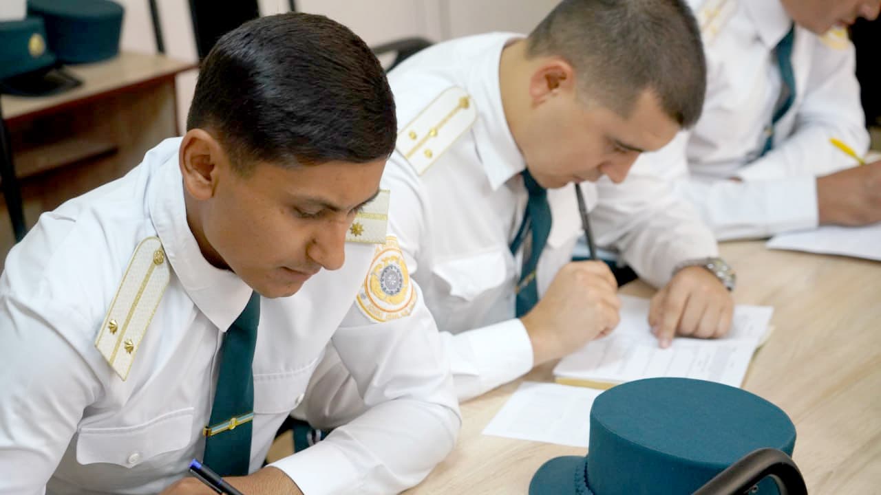 Бухоро вилояти ички ишлар органларида хизмат олиб бораётган психологлар иштирокида “Энг яхши психолог” кўрик-танловининг вилоят босқичи ўтказилди