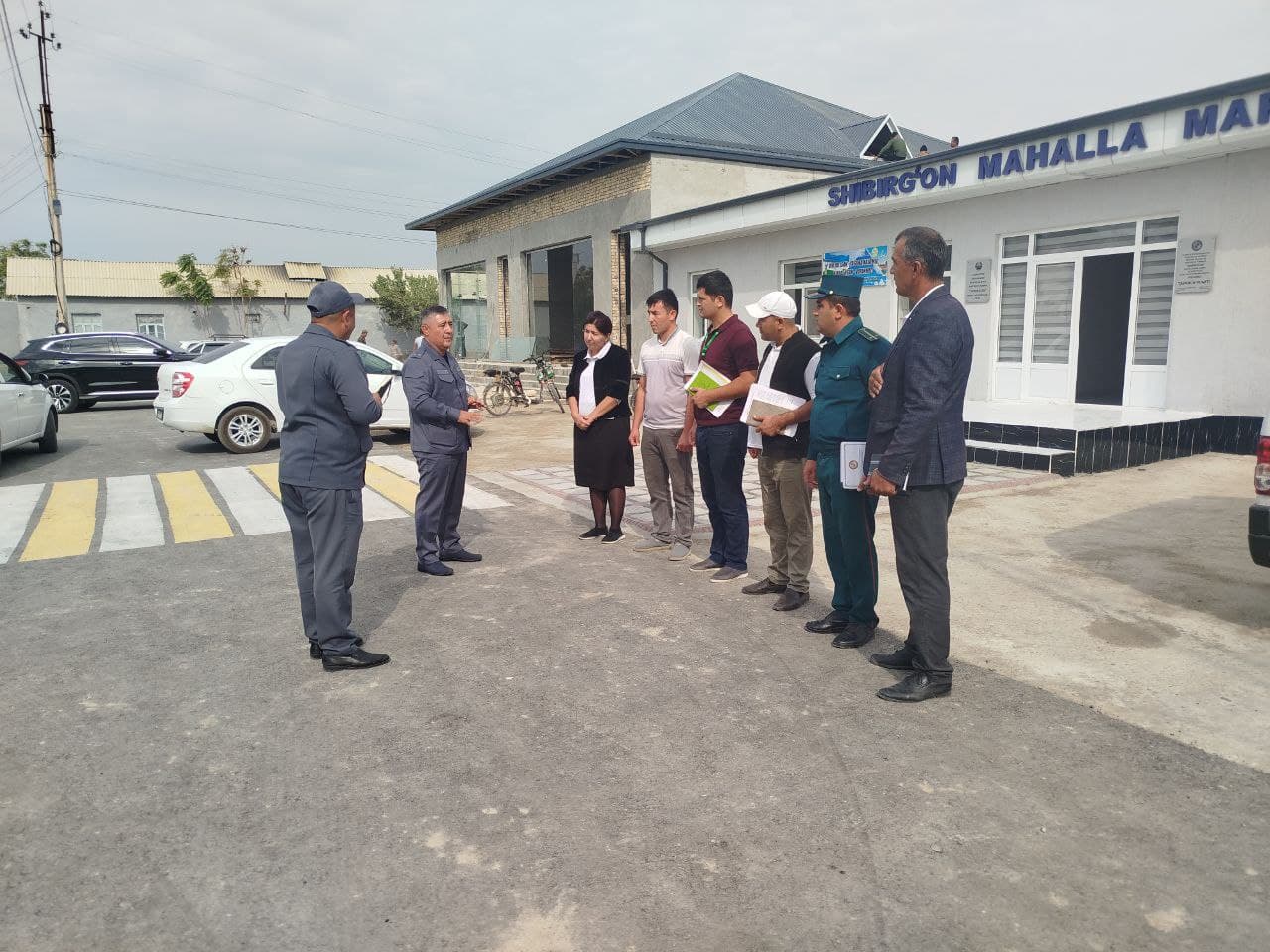 Бухоро вилояти ИИБ бошлиғи подполковник Икромжон Турсунов вилоят 3-секторига қарашли Шофиркон туманида ўрганиш ишларини олиб борди