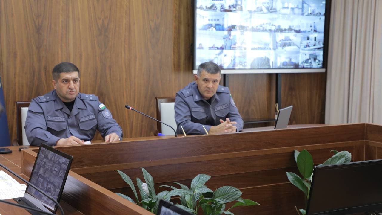 В Ташкентской области состоялось совещание с участием начальника Службы безопасности дорожного движения МВД, руководства областного ГУВД и личного состава