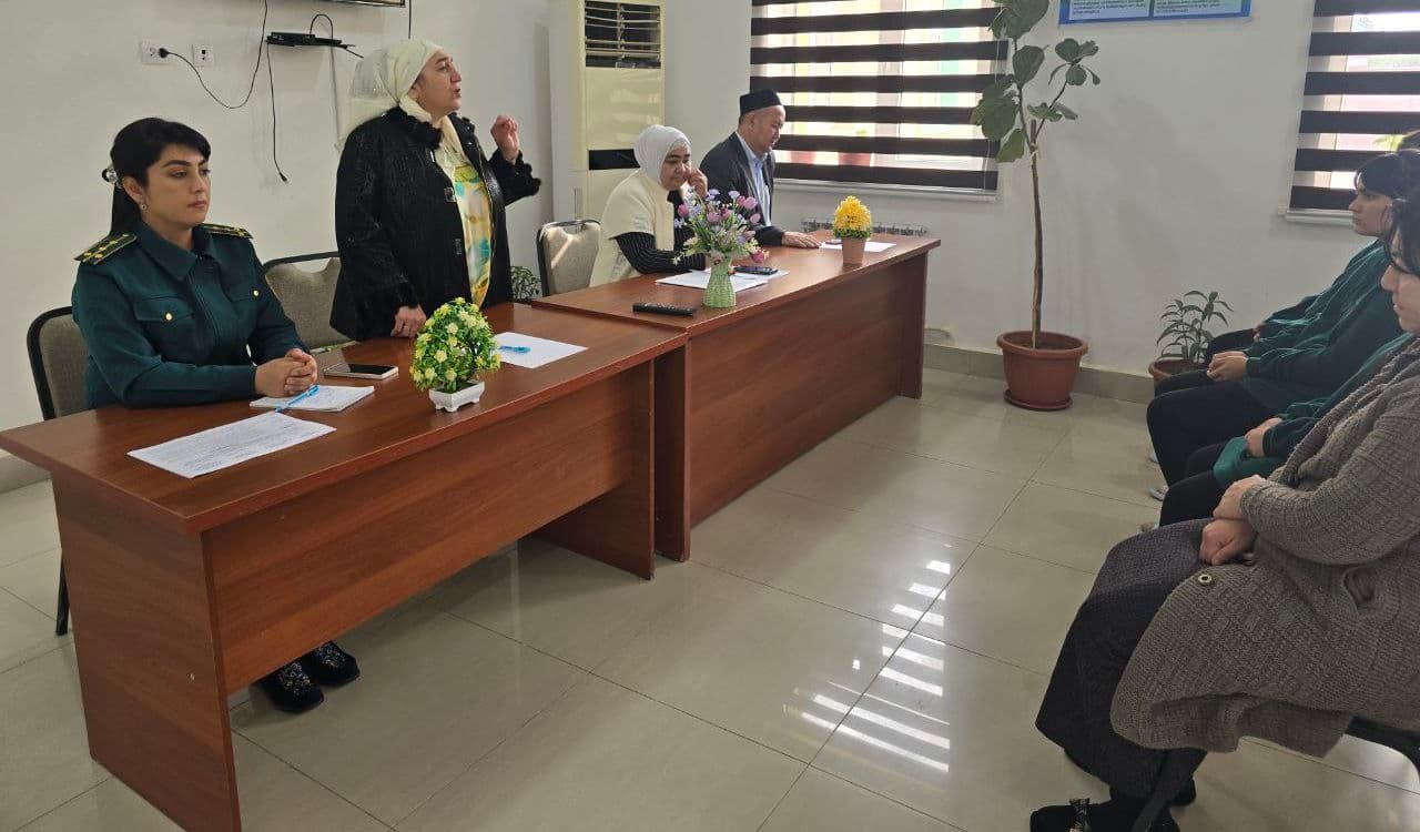 В рамках профилактического мероприятия ”Келажак сари”, проводимого в Сурхандарье, организованы круглые столы