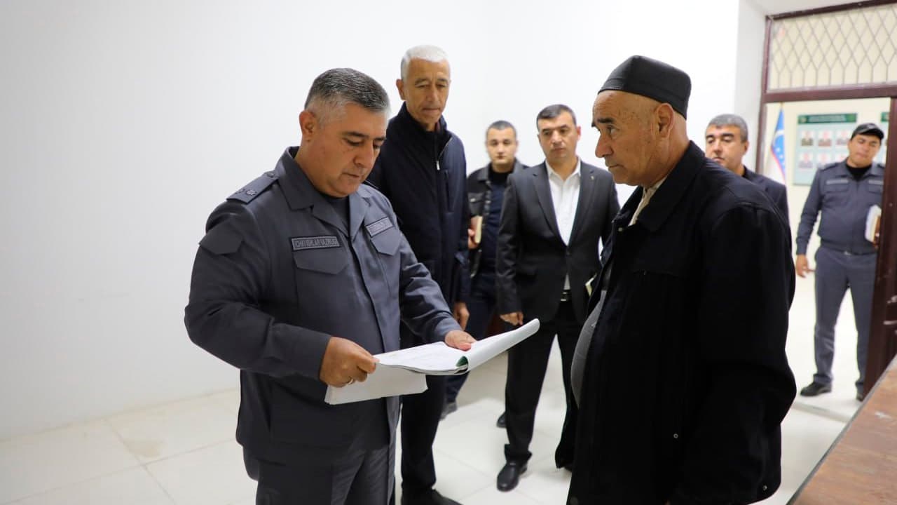 The large-scale construction and repair work being carried out at the "Video Surveillance Center" planned to be built based on the Road Traffic Safety Department of the Public Security Service of DIA of Bukhara region was inspected on site