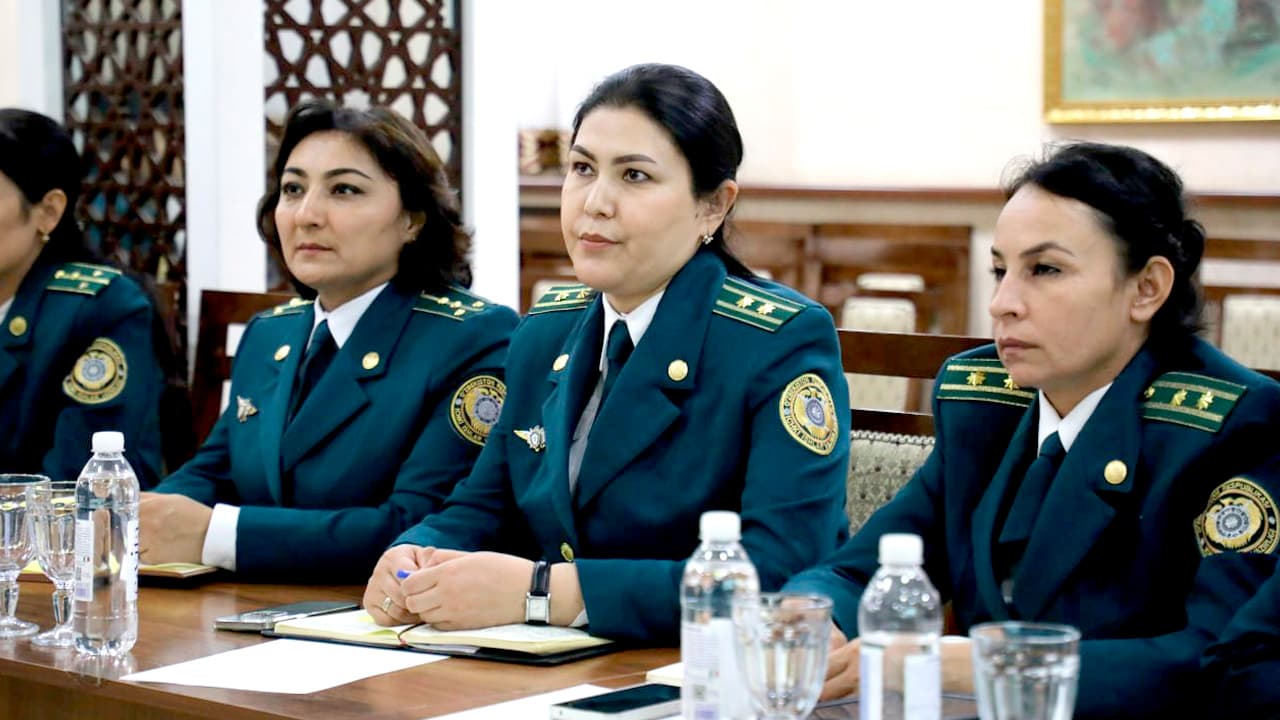 Для инспекторов по делам женщин органов внутренних дел Бухарской области и женских активисток махаллей организовано мероприятие по повышению знаний и навыков в сфере психологии