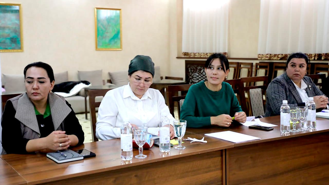 Для инспекторов по делам женщин органов внутренних дел Бухарской области и женских активисток махаллей организовано мероприятие по повышению знаний и навыков в сфере психологии