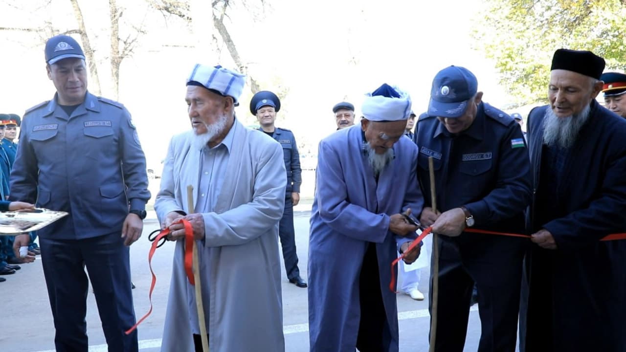 Жиззах вилояти Пахтакор тумани ички ишлар бўлими ҳудудида 14 та хонага эга қўшимча маъмурий бино ҳамда вақтинча сақлаш ҳибсхонаси бунёдга келтирилди