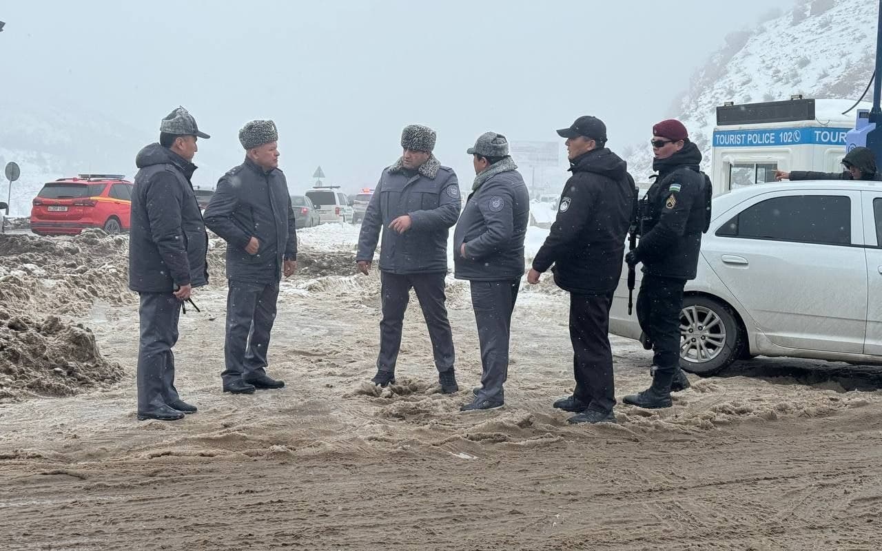 The head of the Road Traffic Safety Service of the Public Security Department of the MIA, Colonel Sherzod Ibragimov, conducted an inspection in Bustanlik district of Tashkent region