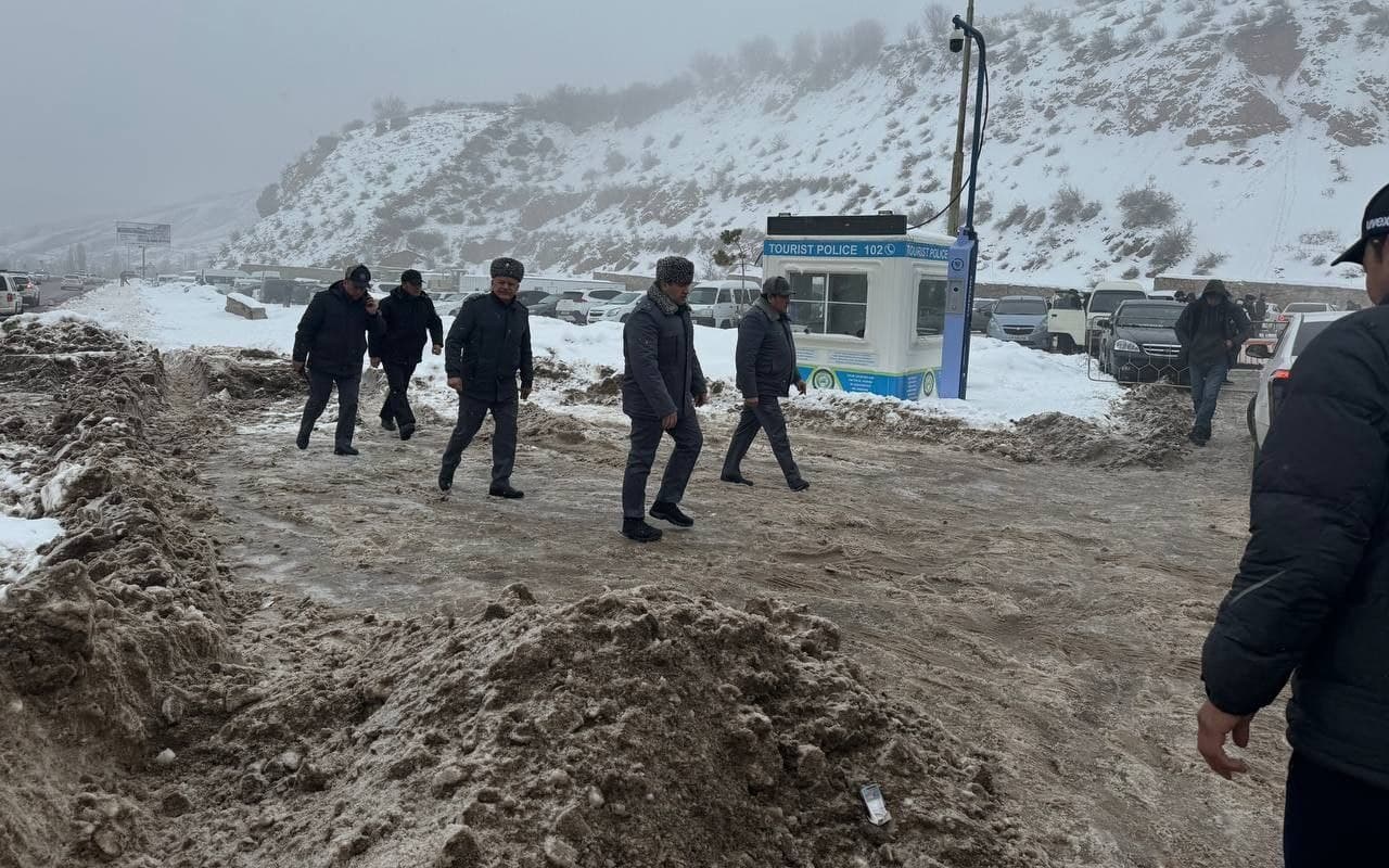 The head of the Road Traffic Safety Service of the Public Security Department of the MIA, Colonel Sherzod Ibragimov, conducted an inspection in Bustanlik district of Tashkent region