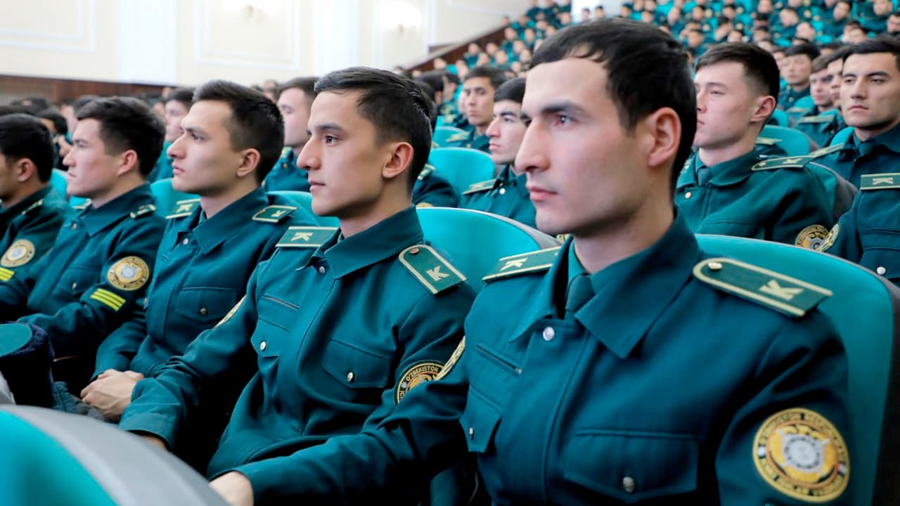 The Academy of the MIA hosted a round table discussion about measures aimed at curbing criminal activity in the capital's mahallas