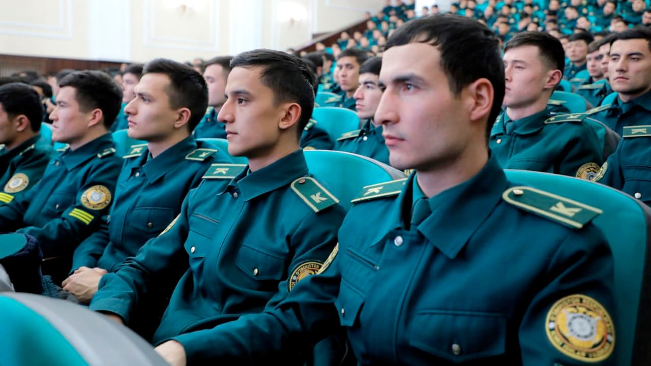 The Academy of the MIA hosted a round table discussion about measures aimed at curbing criminal activity in the capital's mahallas