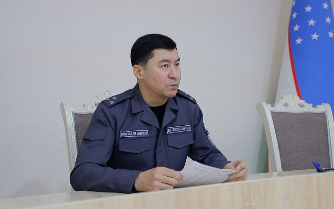 Хоразм вилояти ИИБ бошлиғи полковник Равшан Султанходжаев томонидан Хонқа тумани Ички ишлар бўлимида тезкор йиғилиш ўтказилди