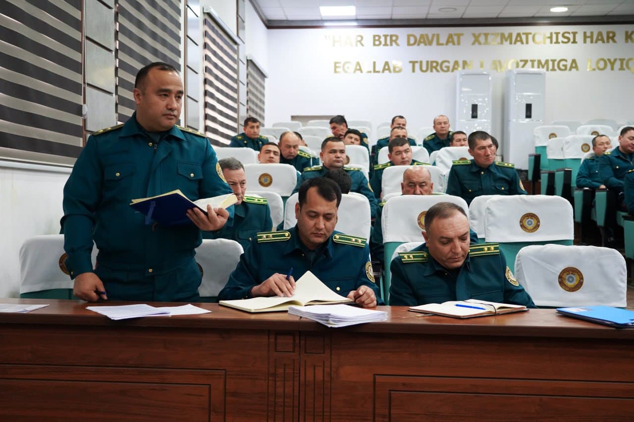 Сирдарё вилояти ҳудудида 2024 йил якуни бўйича жиноятчиликка қарши курашиш, унинг олдини олиш, жамоат тартиби ва фуқаролар хавфсизлигини таъминлаш борасида йиғилиши бўлиб ўтди