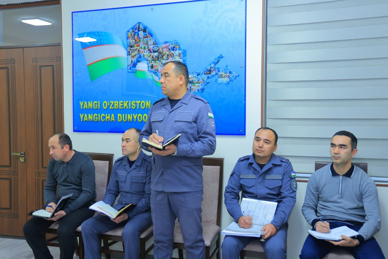 Namangan viloyati IIB binosida boshqarma boshligʻi polkovnik Shuxrat Aliyevning fuqarolar uchun qabuli oʻtkazildi