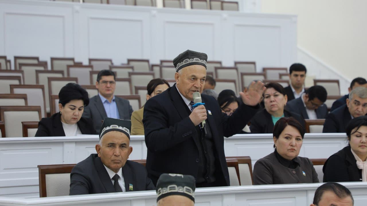 At the fifth session of the Regional Council of People's Deputies, Colonel Timur Ismailov, head of the DIA of Surkhandarya region, gave a report