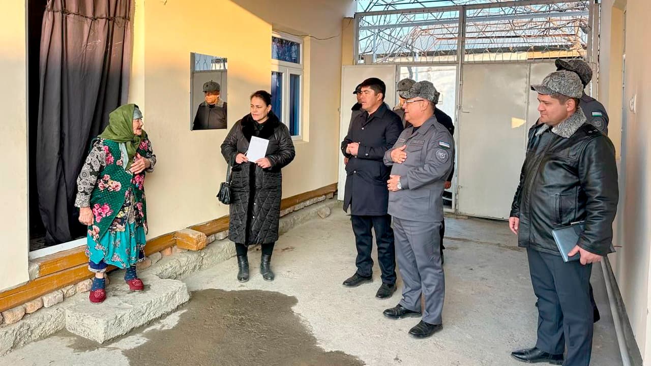 Buxoro viloyati Ichki ishlar boshqarmasi boshligʻi polkovnik Ikromjon Tursunov boshchiligida 3-sektorga qarashli Gʻijduvon tumanida amalga oshirilayotgan keng koʻlamli manzilli ishlar davom etmoqda