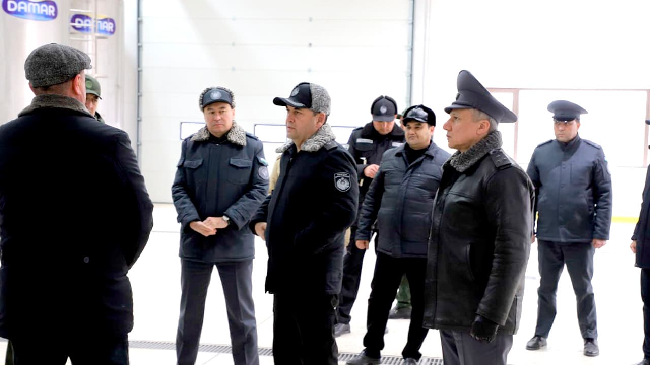 IIV Akademiyasi rahbari Rustam Xatamov davlatimiz rahbarining qarori asosida amalga oshirilayotgan keng qamrovli ishlar bilan tanishish maqsadida Xorazm viloyatida boʻldi