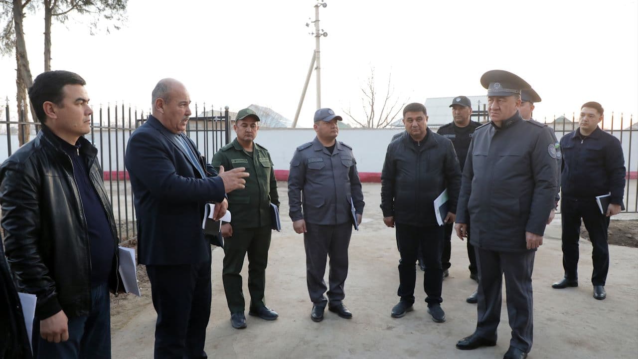 Respublika ishchi guruhining Surxondaryo viloyatida oʻrganishlari Termiz tumanida davom etdi