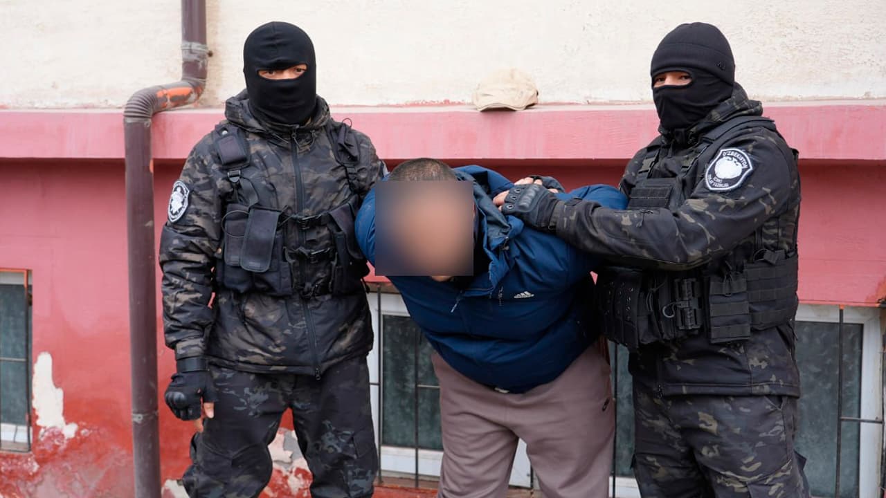 Ички ишлар вазирлиги ишчи гуруҳи томонидан Фарғона вилояти ҳудудида ҳуқуқни муҳофаза қилиш органлари билан ҳамкорликда “Тозалаш” комплекс тезкор-профилактик тадбирлари ўтказилди