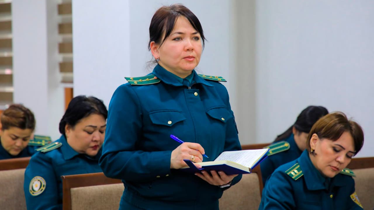 Colonel Rakhmat Mamatov, Head of the DIA of Samarkand region discussed the activities of inspectors on women's issues